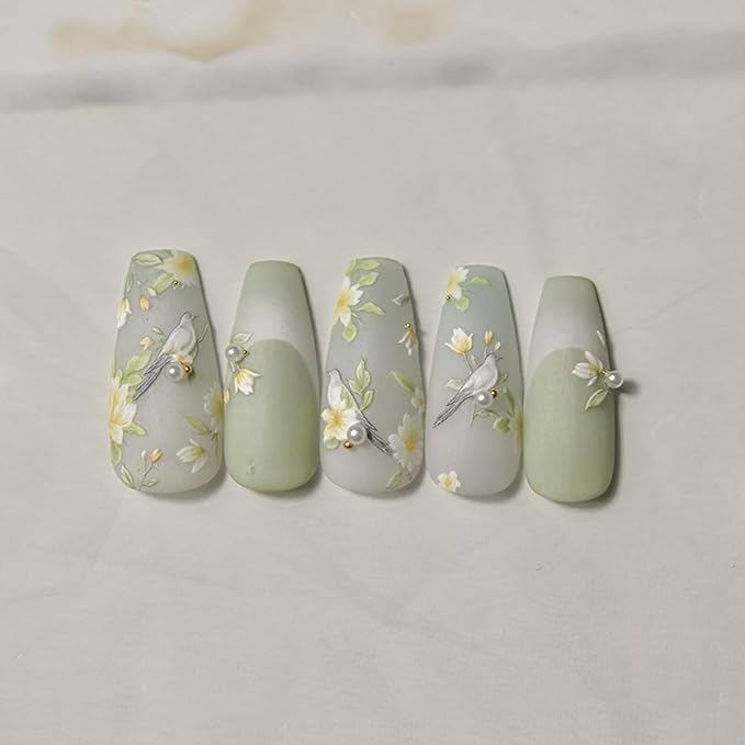 1 Sheet Flower Nail Decal with Leaf Design, Yellow White Gradient Floral Nail Art Stickers, 5D Embossed Self-Adhesive Nail Stickers for Women DIY Spring Summer Flower Manicure Art Supplies
