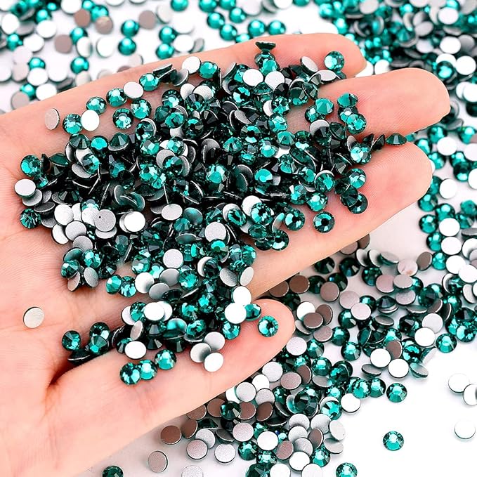 Novani Rhinestones 1440pcs Glass Rhinestones Crystal Flatback Gemstones for Crafts Nails Makeup Bags and Shoes Decoration(SS8, Green Zircon)
