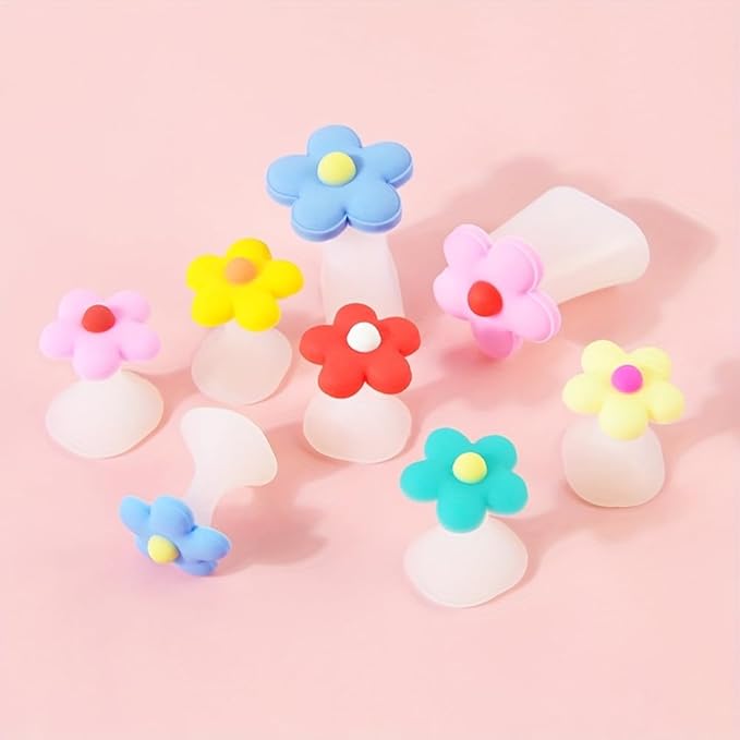 16pcs Silicone Toe Separators Flower Toe Separator Toe Nail Separators Toes Dividers Pedicures Nail Art Tools Pedicure Spacers(8pcs Small Flowers + 8pcs Heart-Shaped Jelly)