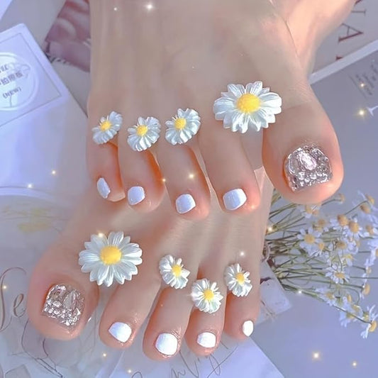 16pcs Daisy Toe Separators, Silicone for Pedicure Nail Polish Gel Foot Toe Spacers, Pedicures Nail Art Tools(8pcs White Daisy +8pcs Yellow Daisy)