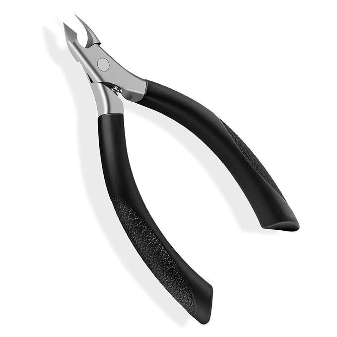 Diesisa Cuticle Trimmer - Extremely Sharp Cuticle Clippers for Nails with Silicone Handle - Non-Slip - Professional Cuticle Nippers - Trimmer Dead Skin Remover Stainless Cuticle Remover Tool-Black