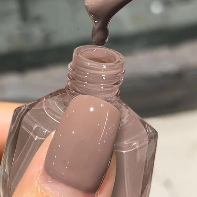 COSMOO Light Coffee Nail Polish, Elegant Quick Dry Nail Lacquer for Nail Art Varnish,0.41 fl oz Fast Drying Polish, Brown