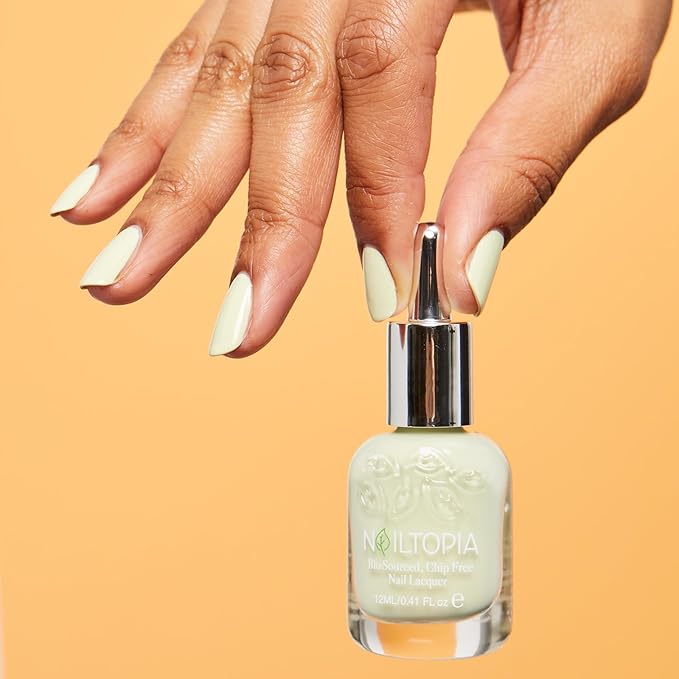 Nailtopia - Plant-Based Chip Free Nail Lacquer - Non Toxic, Bio-Sourced, Long-Lasting, Strengthening Polish - Juice Cleanse (Pastel Green) - 0.41oz