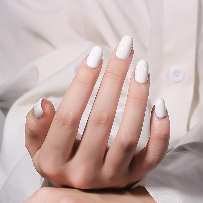 MAYCHAO 15ML Off White Gel Nail Polish 1Pc Pure White Nail Polish Soak Off UV LED Nail Gel Polish Nail Art Starter Manicure Salon DIY at Home, 0.5 OZ
