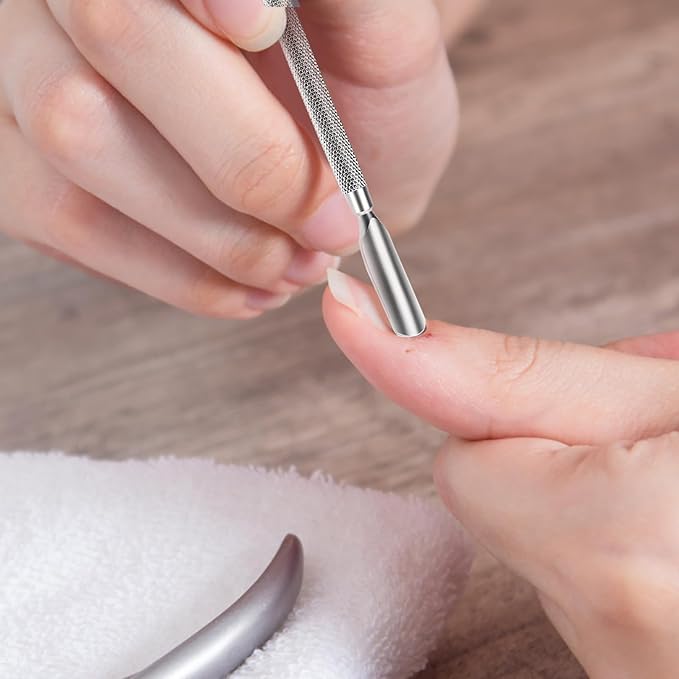 Cuticle Pusher Nail Polish Remover 2-in-1 Cuticle Trimmer Nail Care Tool Cuticle Pusher with 2 Ends Stainless Steel Manicure Tool (Pointed end + Flat Head)