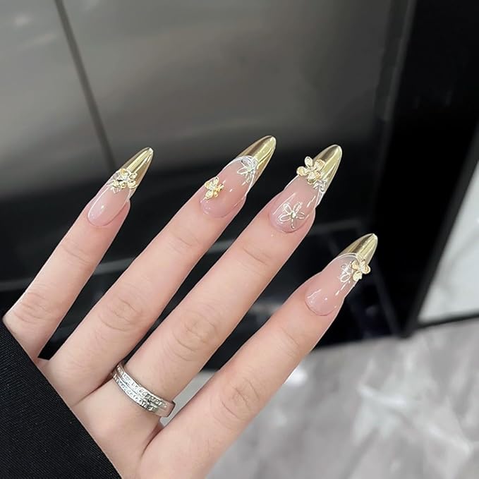 40PCS Gold Flower Nail Art Charms, 3D Metal Alloy Nail Charms Cute Mini Floral Blossom Designs Manicure Jewelry Charms Rhinestones for Women Nail Art DIY