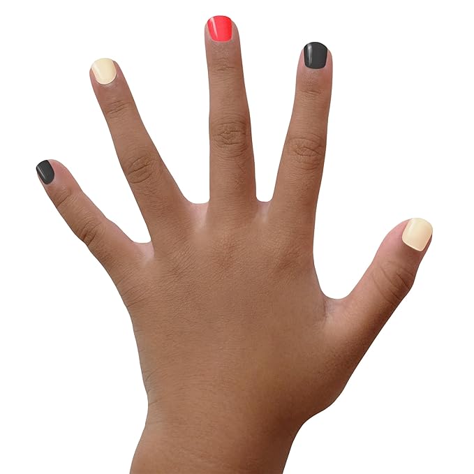 Piggy Paint | 100% Non-Toxic Girls Nail Polish | Safe, Cruelty-free, Vegan, & Low Odor for Kids | Ghouls Wanna Have Fun (Halloween Gift Set with 1 Glow in the Dark Polish)