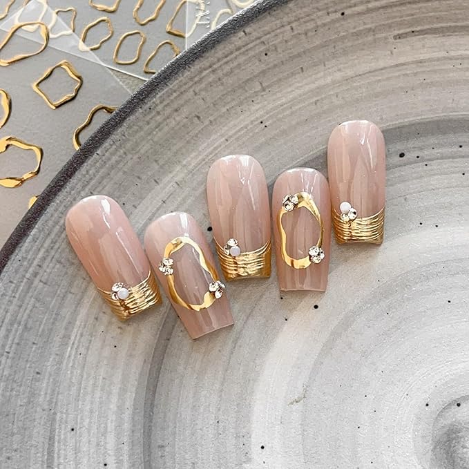 Gold Circle Nail Art Stickers Gold Bronzing Self-Adhesive Nail Stickers Irregular Frame Nail Art Accessories French Manicure Supplies Cute Circle Nail Art Supplies for Women Acrylic Nails Decorations