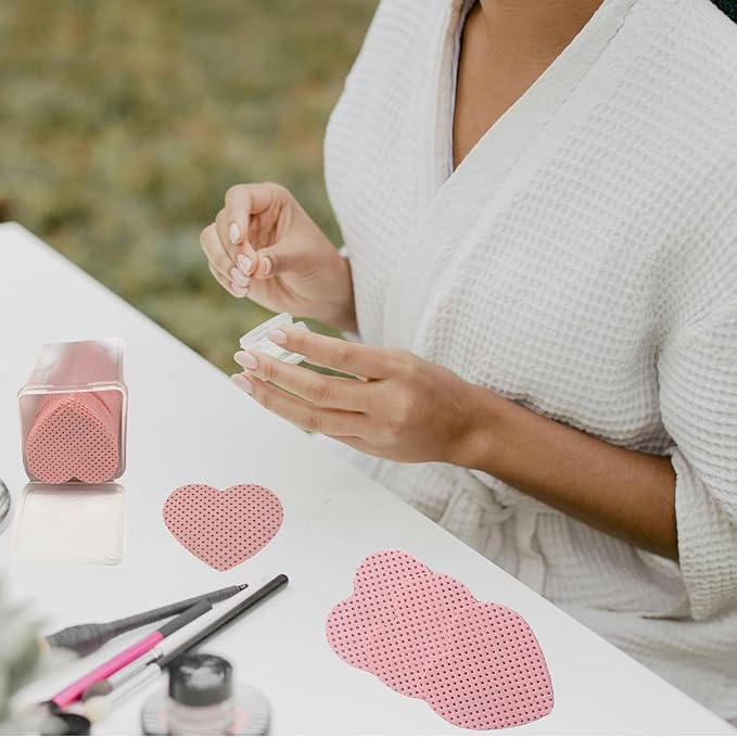 1000 PCS Lint Free Nail Wipes, Lash Glue Eyelash Extension Glue Wipes Cleaning Pads Nail Polish Remover for Lash Extension Supplies and Gel Nail Polish Remover