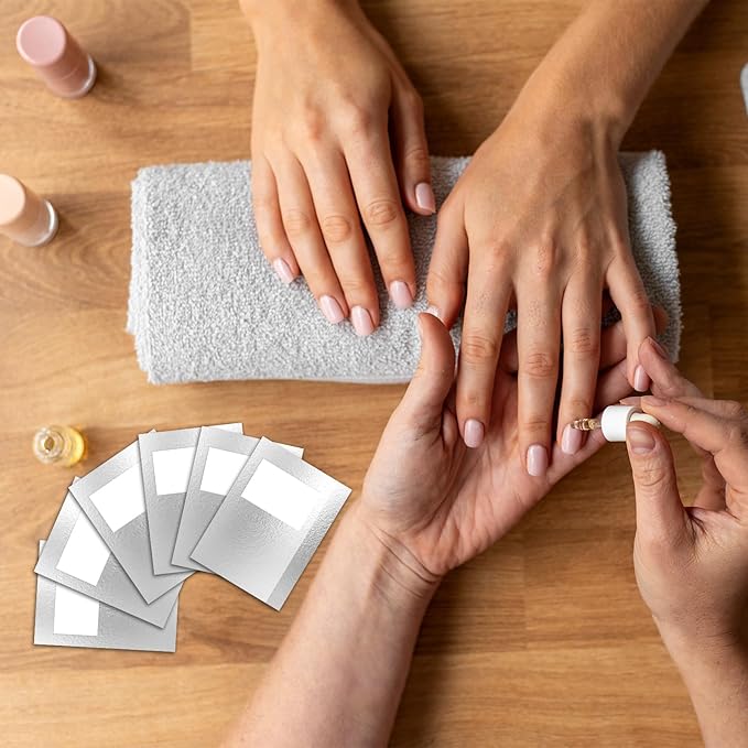 100Pcs Nail Polish Remover, Nail Foil Wraps for Soak Off Gel Polish Remover with 1.18 Inch Large Pre-attached Lint Free Cotton Pads For Acrylic/UV/Gel Nails PolishRemoving