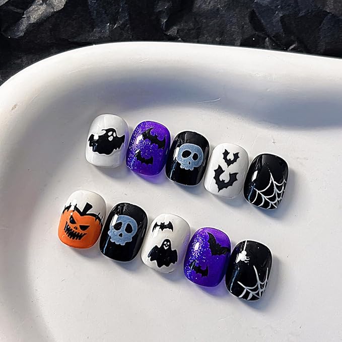 Halloween Bat Nail Stickers for Nail Art Bat Nail Art Design Decals 3D Self-Adhesive Black Bats Nails Art Stickers Halloween Manicure Decoration Sticker for Women DIY Acrylic Nails