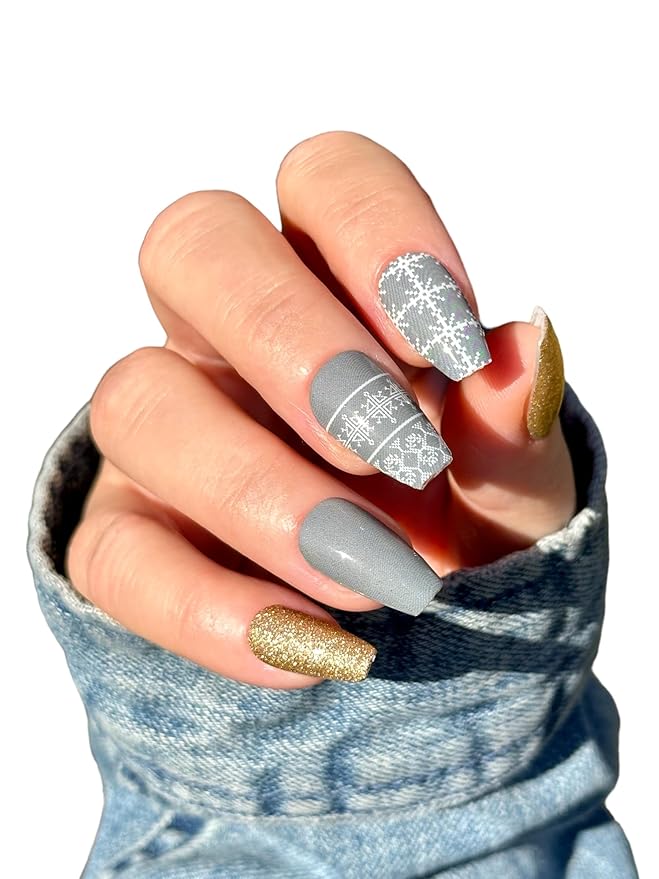 | 20 Exquisite Gel Nail Polish Strips w/Application Accessories - No UV/LED Lamp Required (Holiday | Knitted Gray & Gold Glitter)