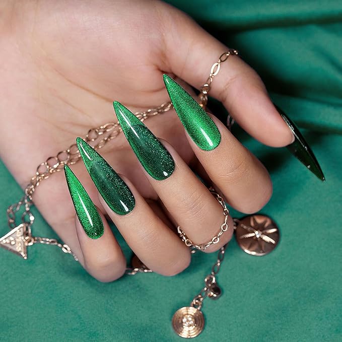 RARJSM Green Cat Eye Gel Nail Polish with Magnet Stick Diamond Emerald Green Velvet Cateye Gel Polish 15ml Single Bottle Sparkle Shimmer UV LED Curing Requires Soak Off Home Salon Christmas Manicure