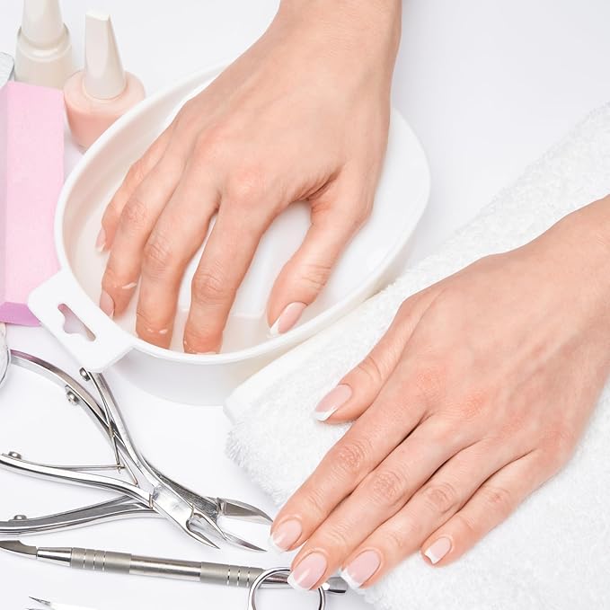 Single-Layer Nail Soaking Bowl for Manicure, Plastic Nail Removal Bowl, Hand Soaker for Cuticle Treatment, White, 6.69 X 4.80 X 1.96 Inches