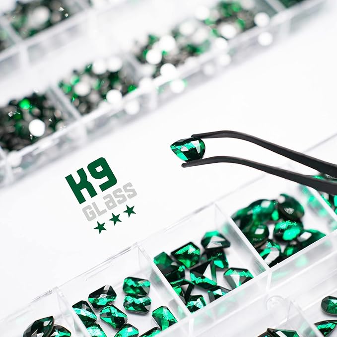 4080Pcs Emerald Green Nail Rhinestones K9 Glass Crystal Flat Back Rhinestones Nail Charms Stones Multi Shapes Big Gems Round Beads Nail Art Diamonds jewels for Nails Face Eyes Makeup Crafts DIY