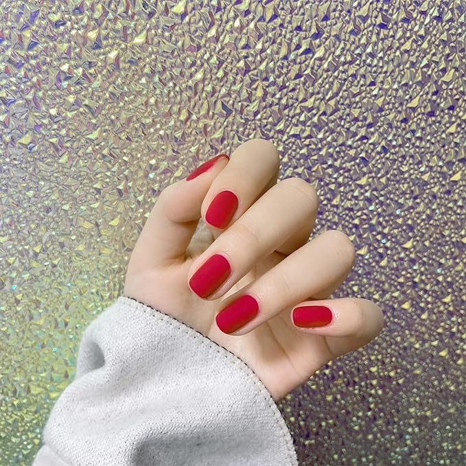 COSMOO 12ml Red Matte Nail Polish, Quick Dry Nail Lacquer for Nail Art Varnish, Mist Effect Matte Finish Velvet Nail Polish, 0.41 fl oz (Red, 0.41 fl oz)