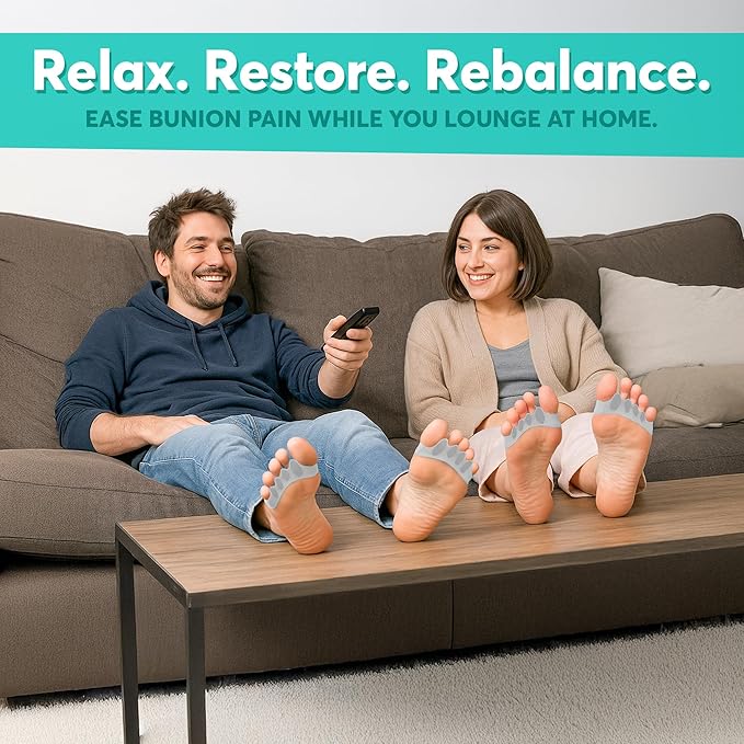 Comfwalk® ToeAlign™ – Toe Separators for Men & Women – Toe Straightener Stretcher – Corrects Bunions, Overlapping Toes, Hammer Toes, Claw Toes – Soft Medical-Grade Silicone Toe Spacers (Transparent)