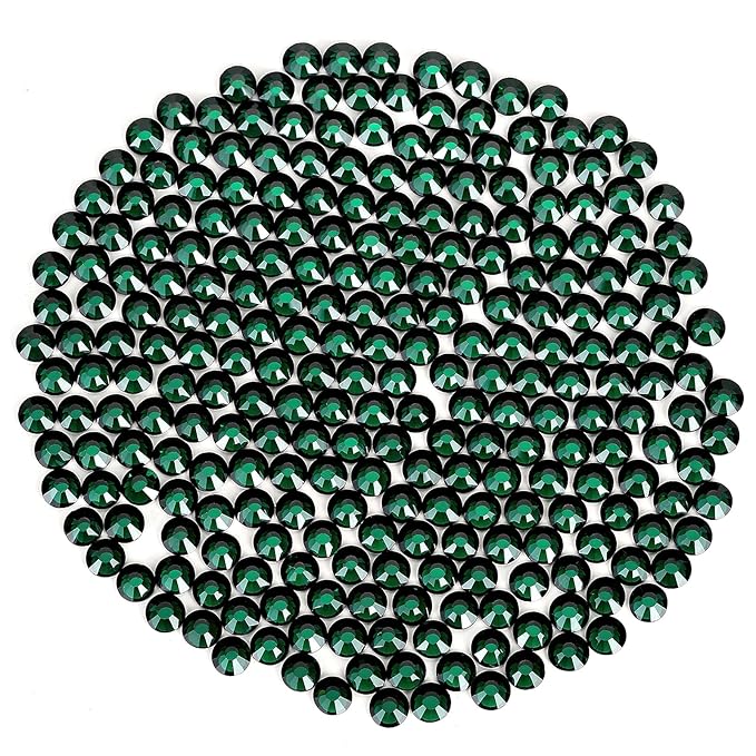 Novani Rhinestones 3000Pcs Flatback Crystal Round Loose Gemstones Glass Rhinestones for Crafts Makeup Nail Art Clothes Shoes DIY Decorations(SS10, 2.7-2.9mm,Emerald)
