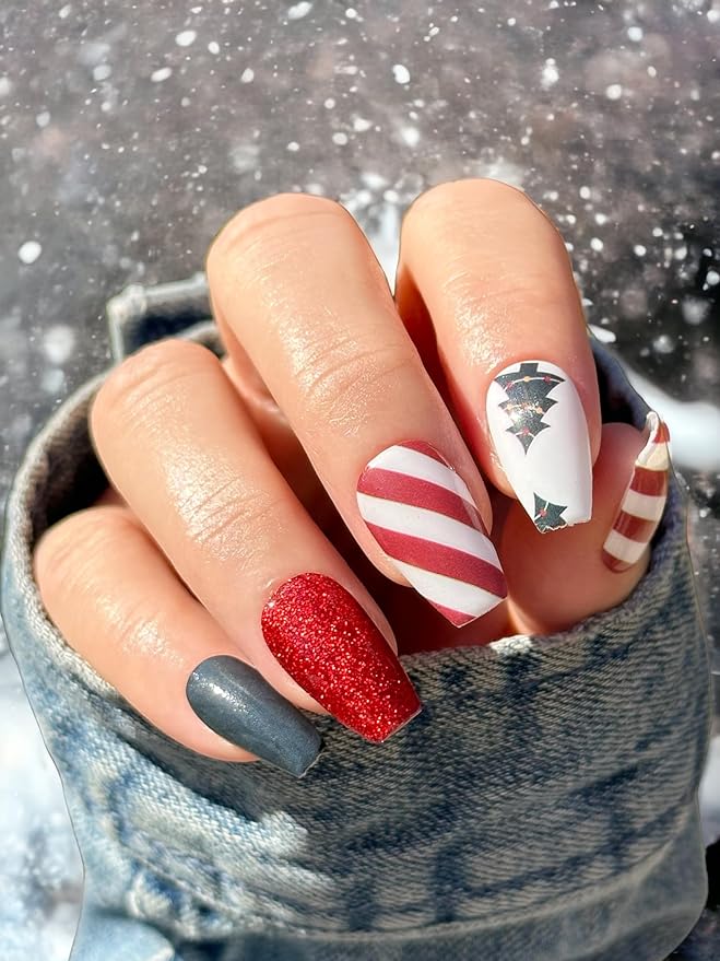 | 20 Exquisite Gel Nail Polish Strips w/Application Accessories - No UV/LED Lamp Required (Holiday | Classic Christmas)