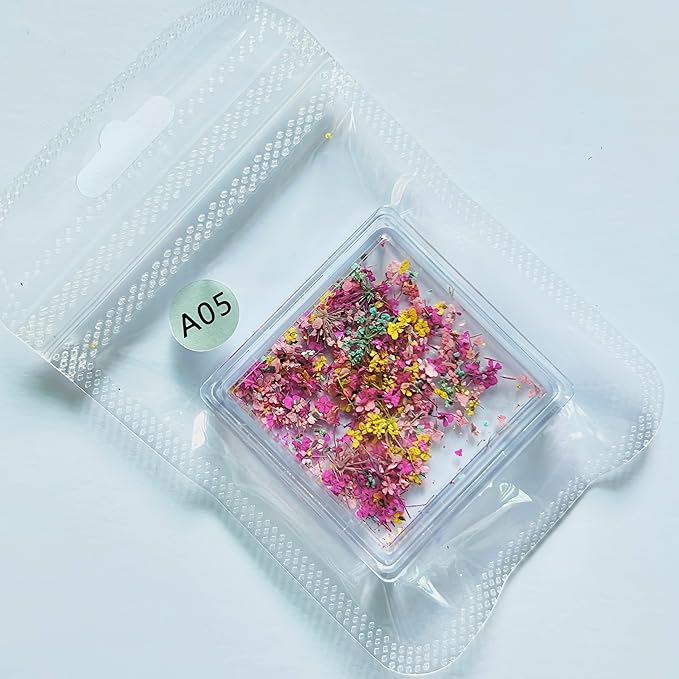 1 Box of Dried Flower Nail Stickers, Colored Dried Flower Nail Stickers, mini Real Flowers, Natural Flowers, 3D Baby's Breath Floral Art, Ladies and Girls DIY Nail Art Decoration