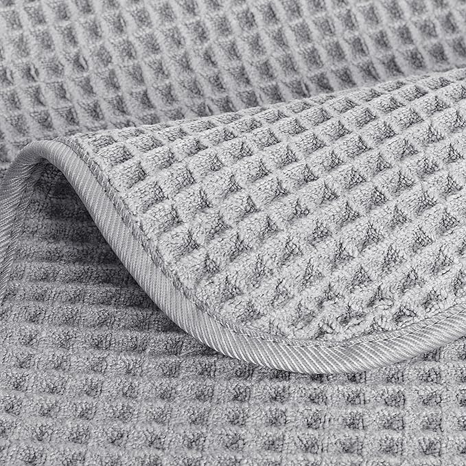 POLYTE Microfiber Lint Free Washcloth Face Towel, 13 x 13 in, 4 Pack (Waffle Weave)