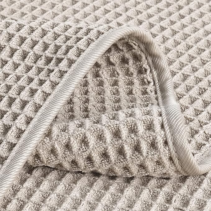 POLYTE Microfiber Lint Free Washcloth Face Towel, 13 x 13 in, 4 Pack (Waffle Weave)
